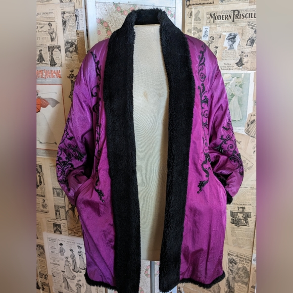 Vintage 80s Regal Beaded Faux Fur Silk Coat - Picture 11 of 11